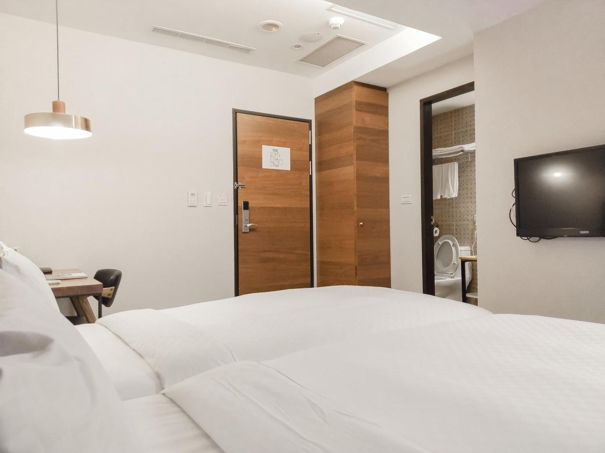 Check Inn Express Taipei Station Екстериор снимка
