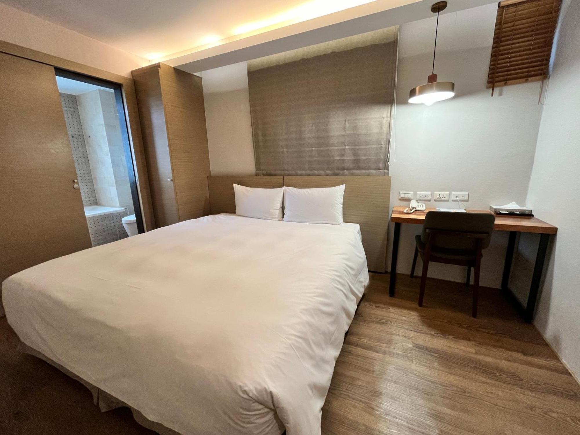 Check Inn Express Taipei Station Екстериор снимка