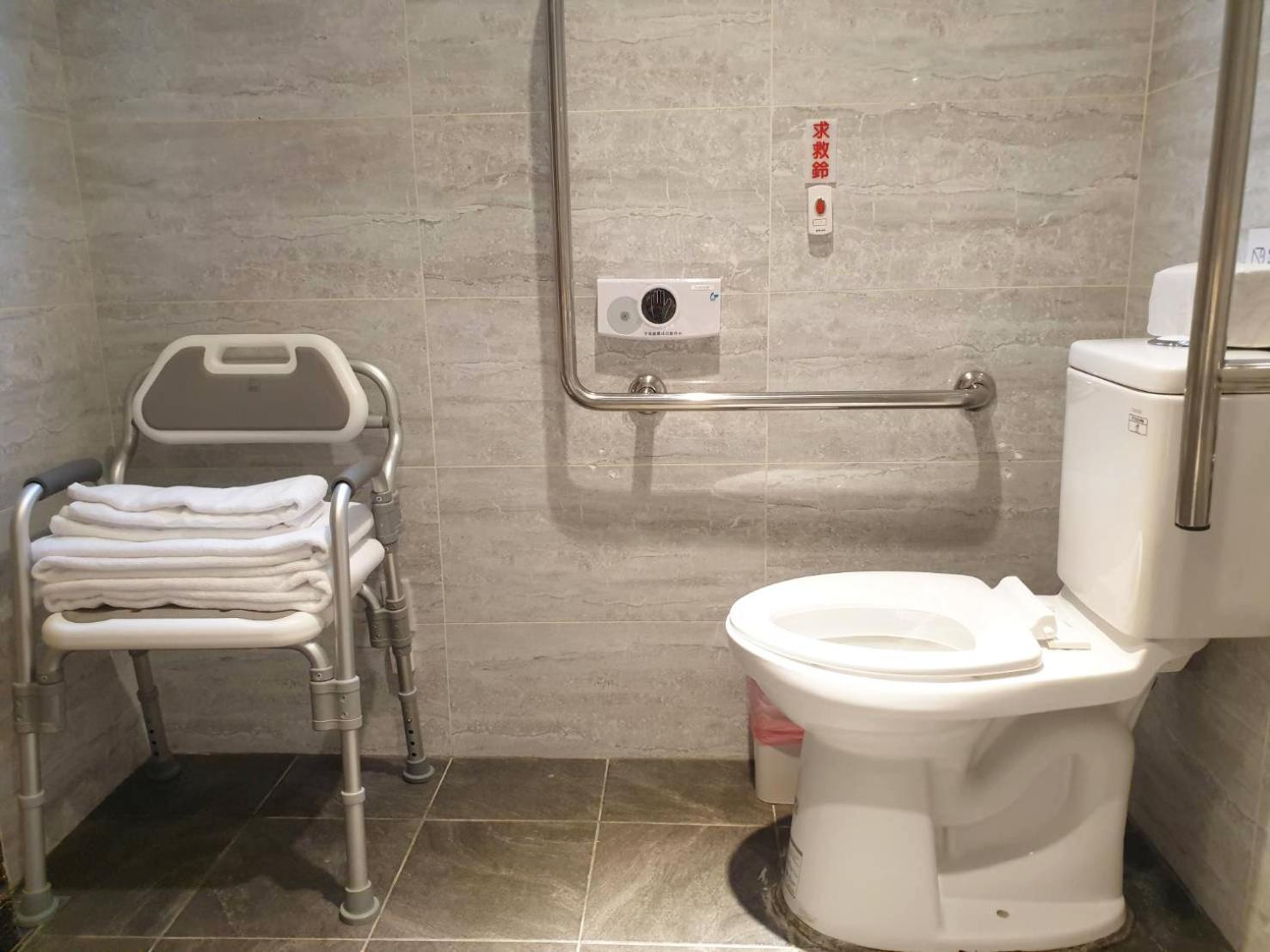 Check Inn Express Taipei Station Екстериор снимка